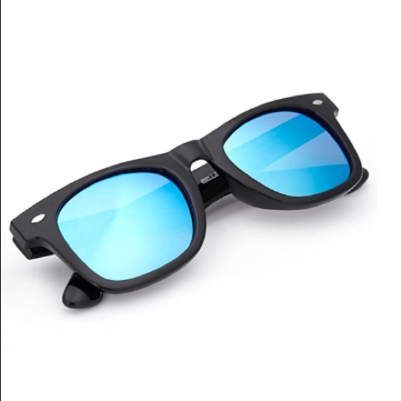 ❤️ONLY 1 LEFT!❤️ NEW Polarized Wayfarer Sunglasses - Picture 2 of 2